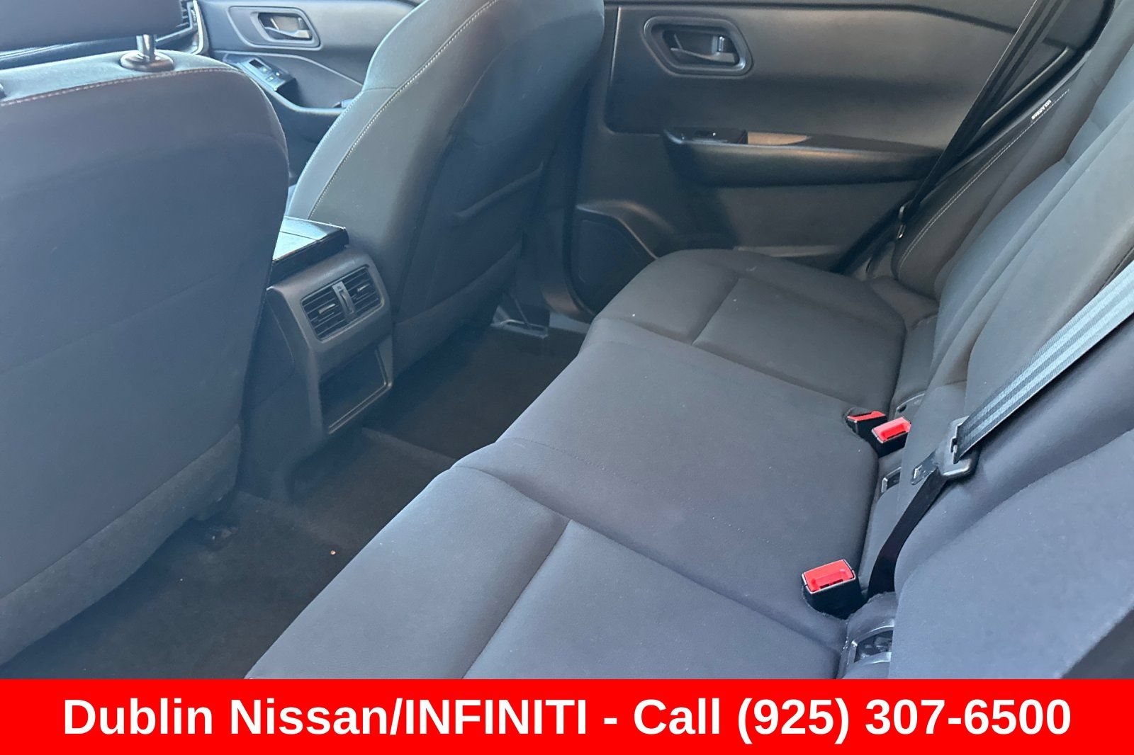 Used 2024 Nissan Rogue S FWD image 15