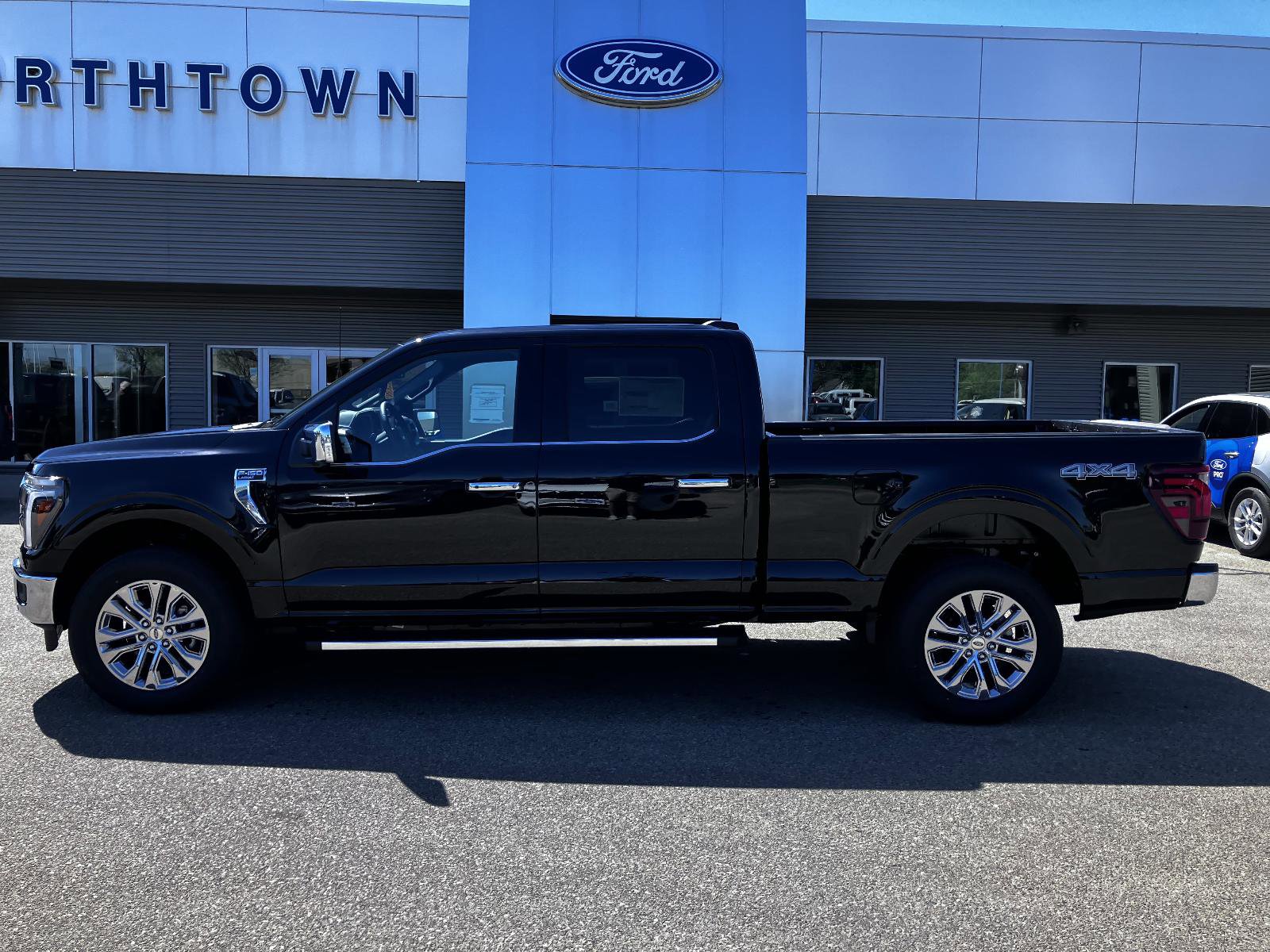 New 2025 Ford F150 Lariat w/ Equipment Group 502A High image 1