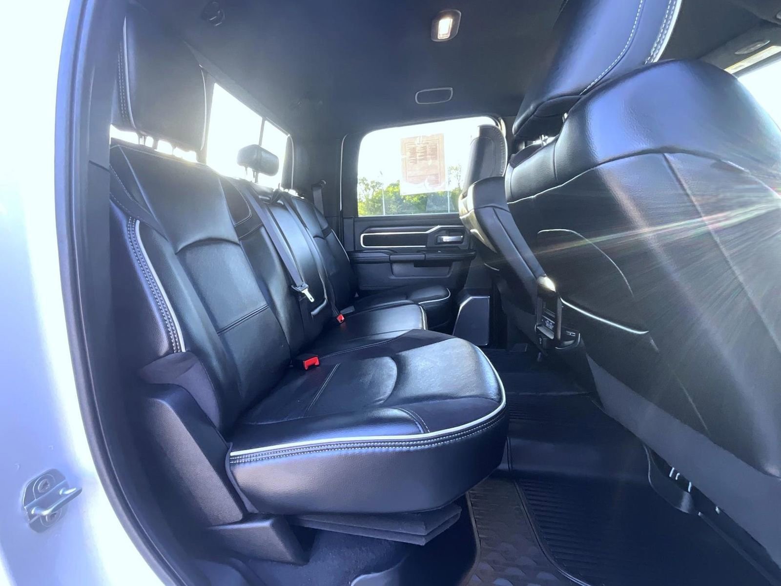 Used 2025 RAM 3500 Laramie AWD/4WD image 20