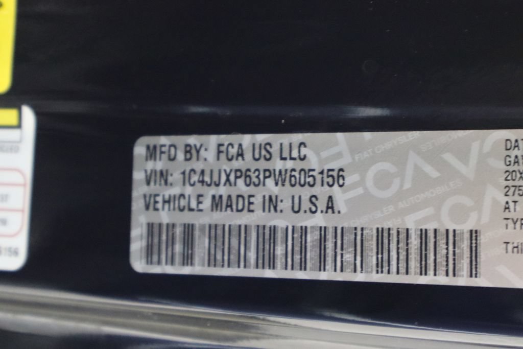 Used 2023 Jeep Wrangler Unlimited Sahara w/ Cold Weather Group AWD/4WD image 40
