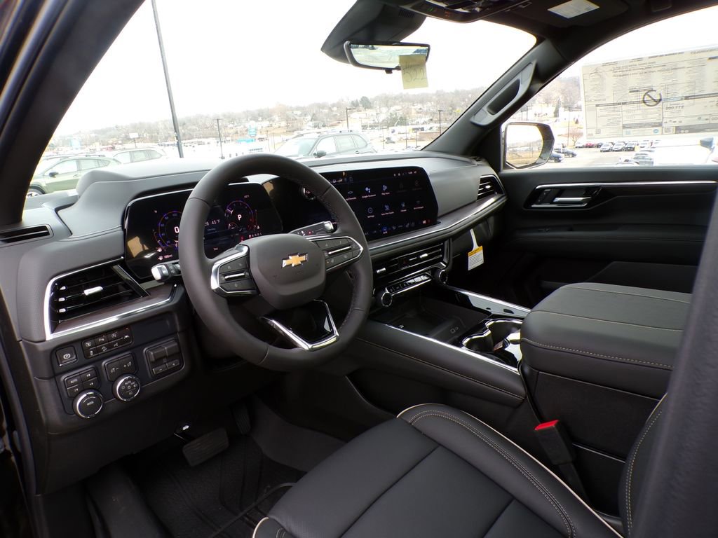 New 2026 Chevrolet Suburban Premier AWD/4WD image 14