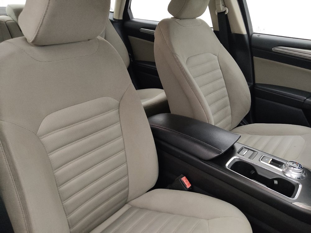 Used 2017 Ford Fusion S FWD image 21
