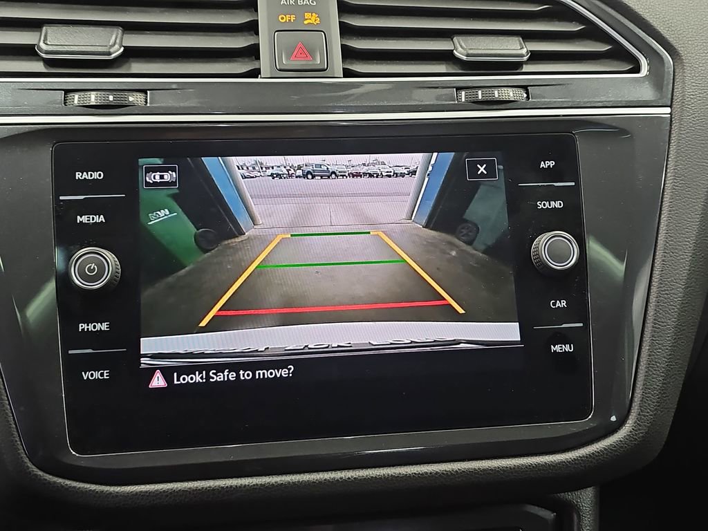 Used 2024 Volkswagen Tiguan SE image 21