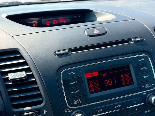 Used 2016 Kia Forte LX image 15