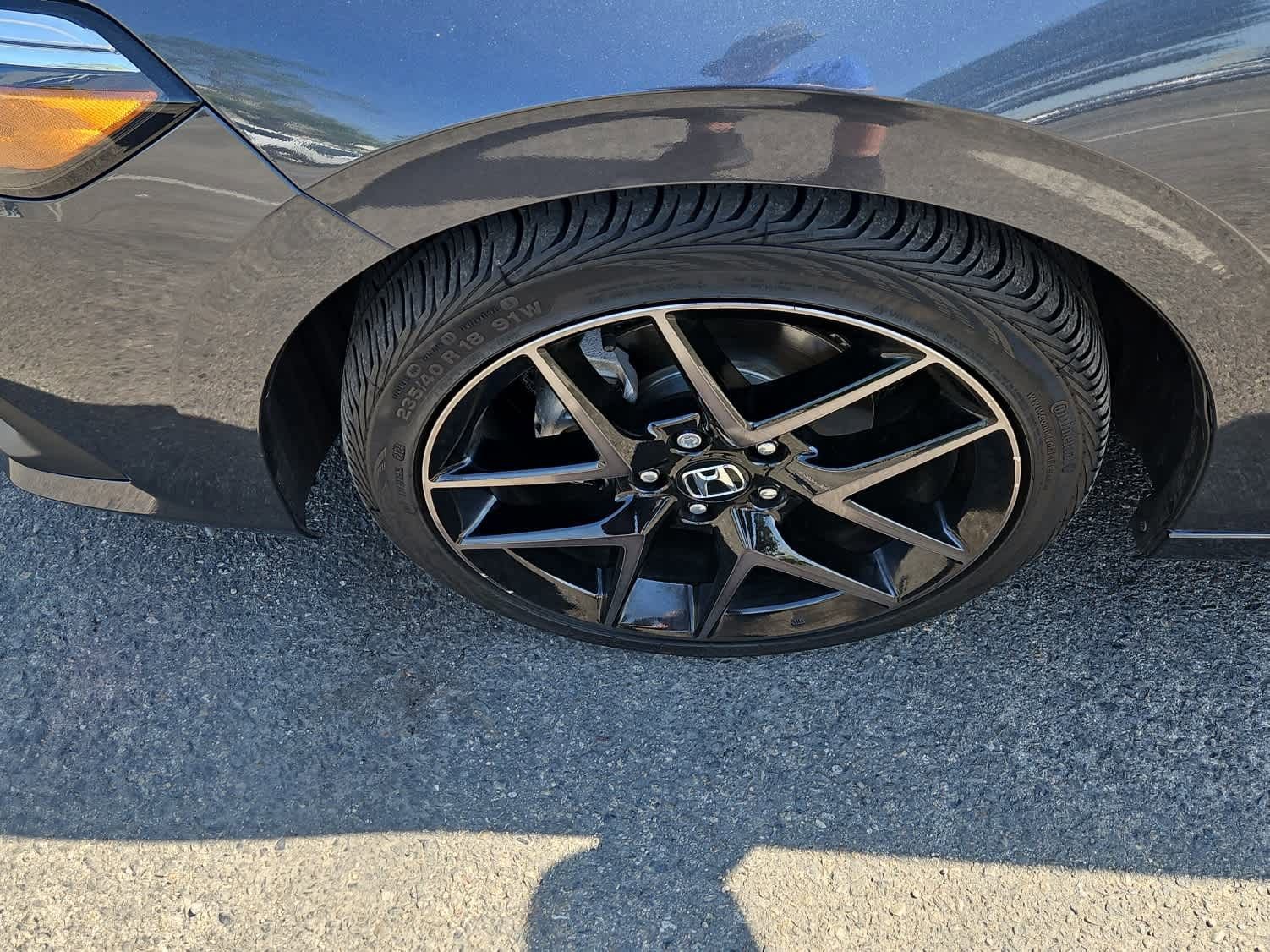 Used 2024 Honda Civic Sport Touring image 3