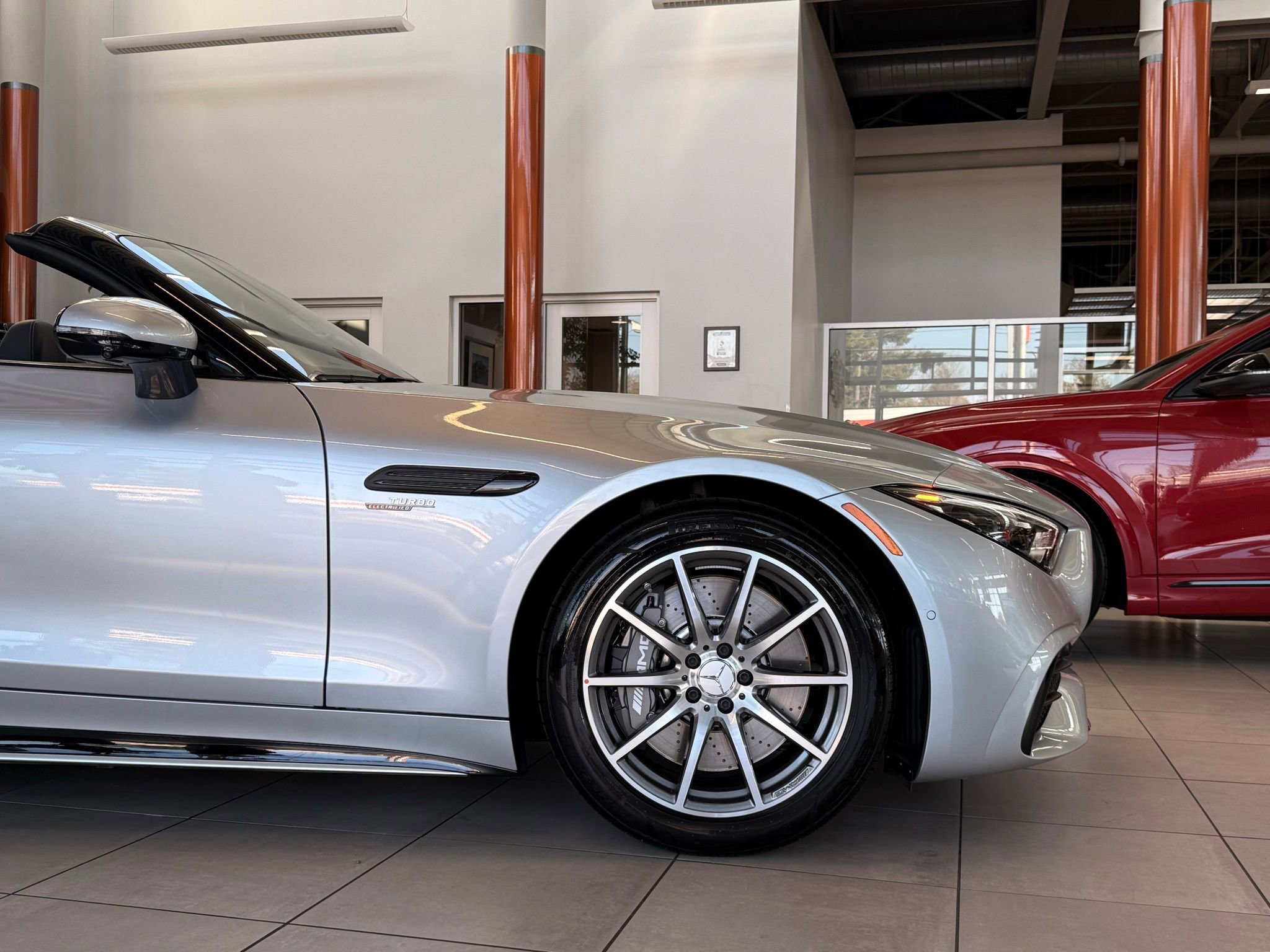 Used 2023 Mercedes-Benz SL 43 AMG w/ Driver Assistance Package image 9