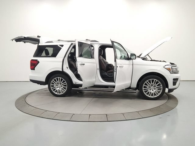 Used 2024 Ford Expedition Limited AWD/4WD image 16