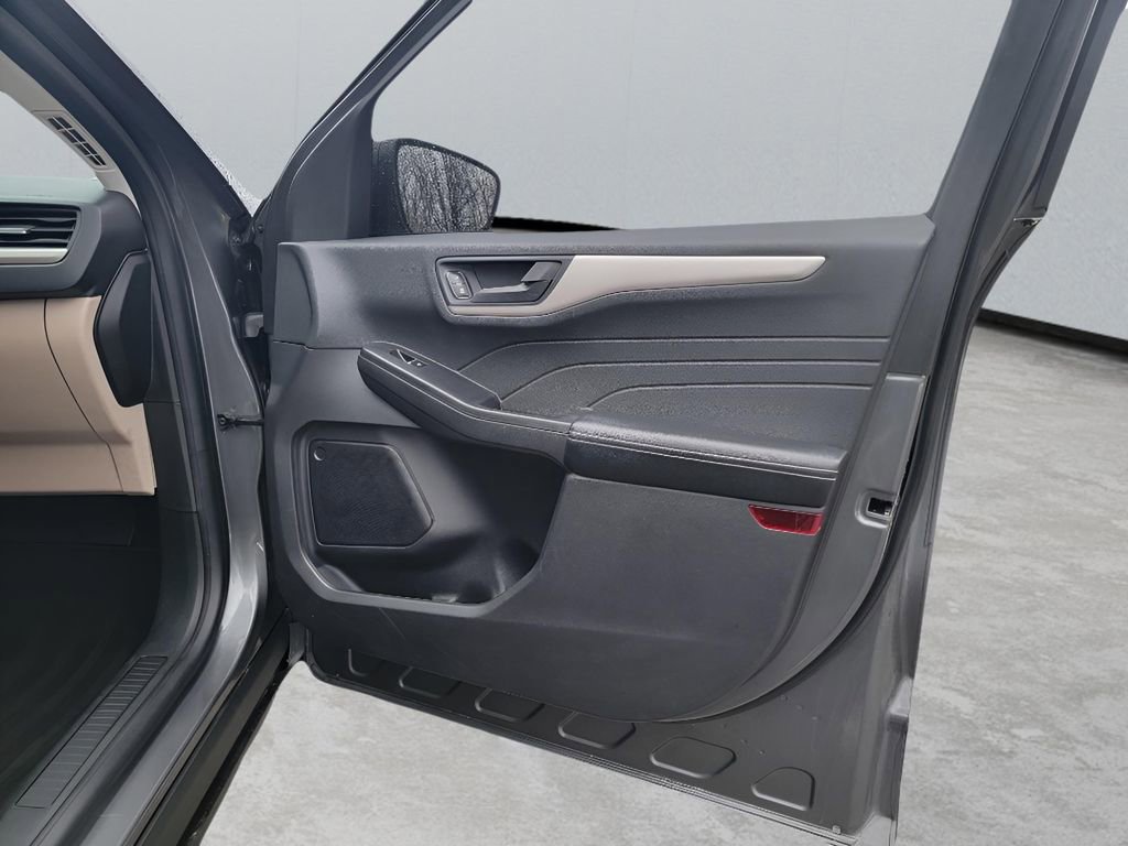 Used 2022 Ford Escape SE image 33