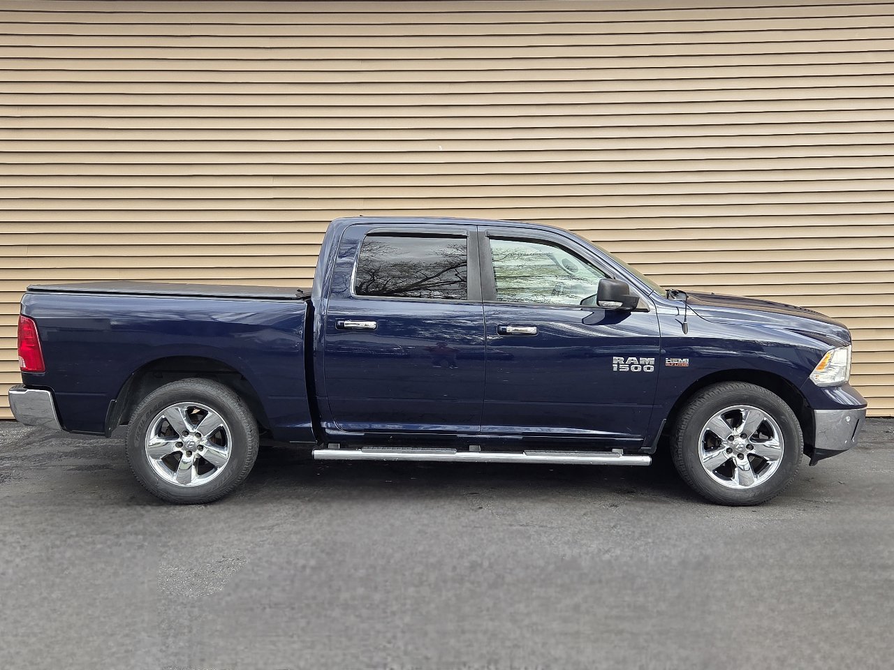 Used 2016 RAM 1500 Big Horn image 6