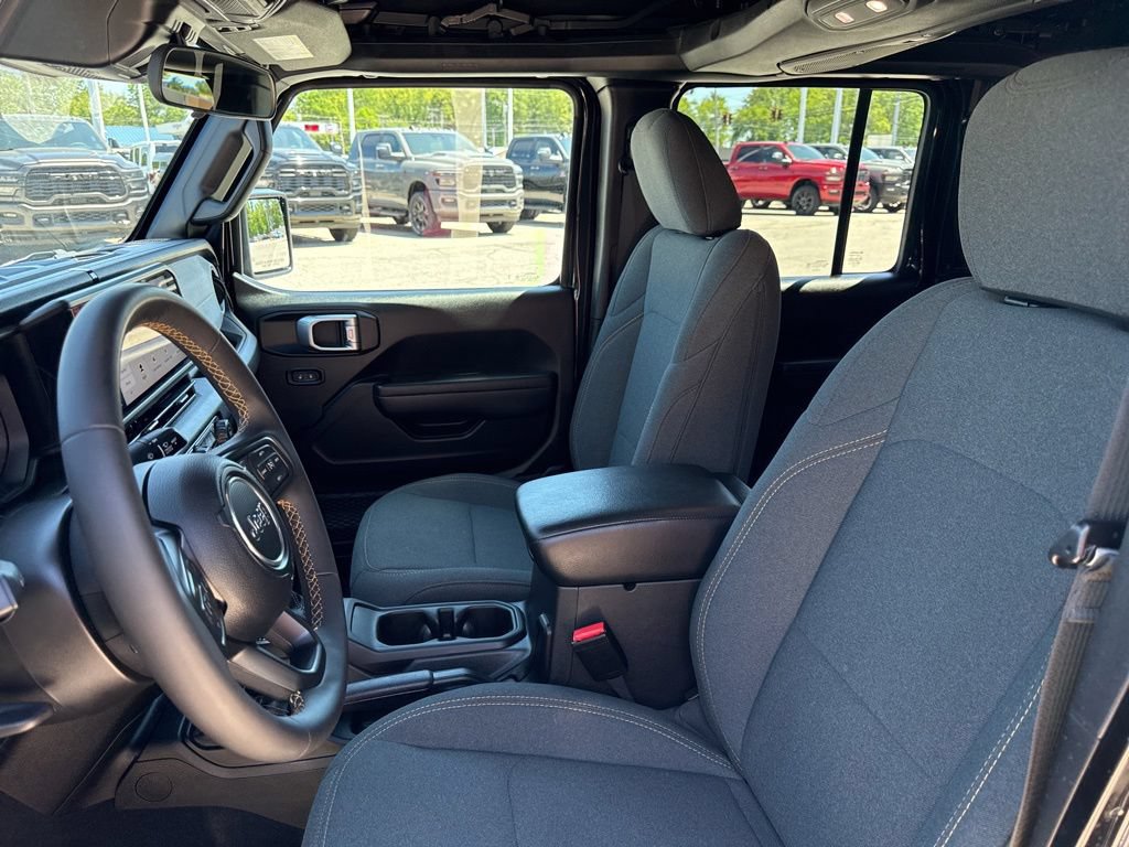 Used 2024 Jeep Gladiator Sport AWD/4WD image 46