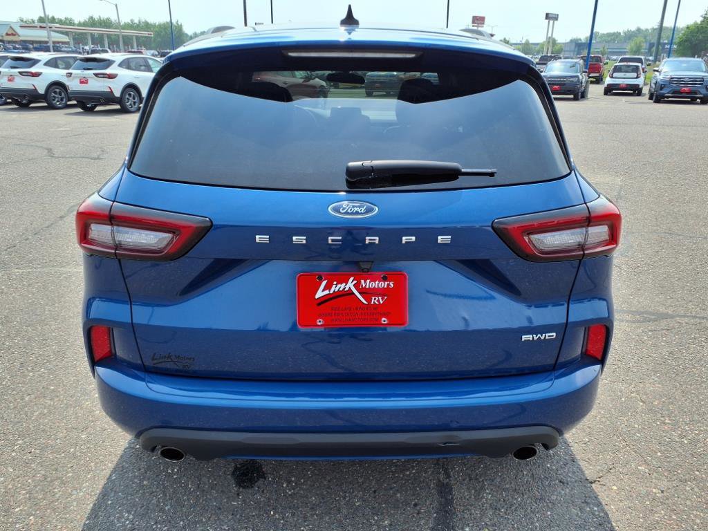Certified 2023 Ford Escape ST-Line image 4