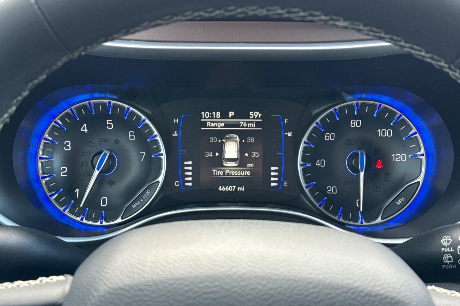 Used 2024 Chrysler Voyager LX image 29