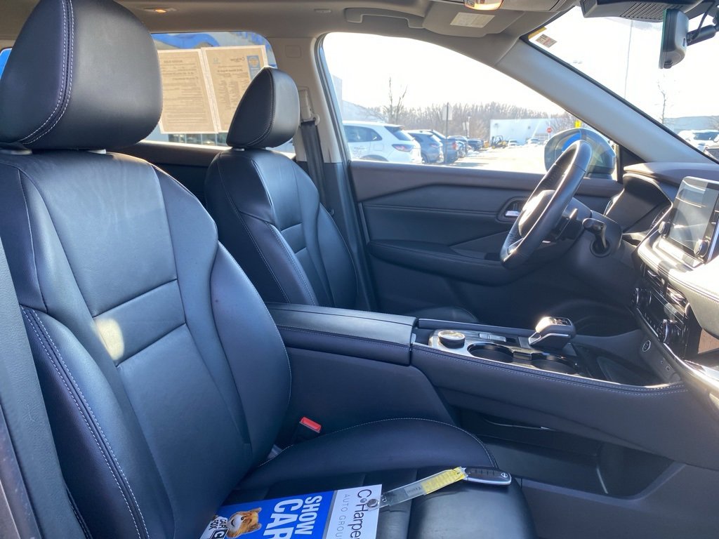 Used 2023 Nissan Rogue SL image 13