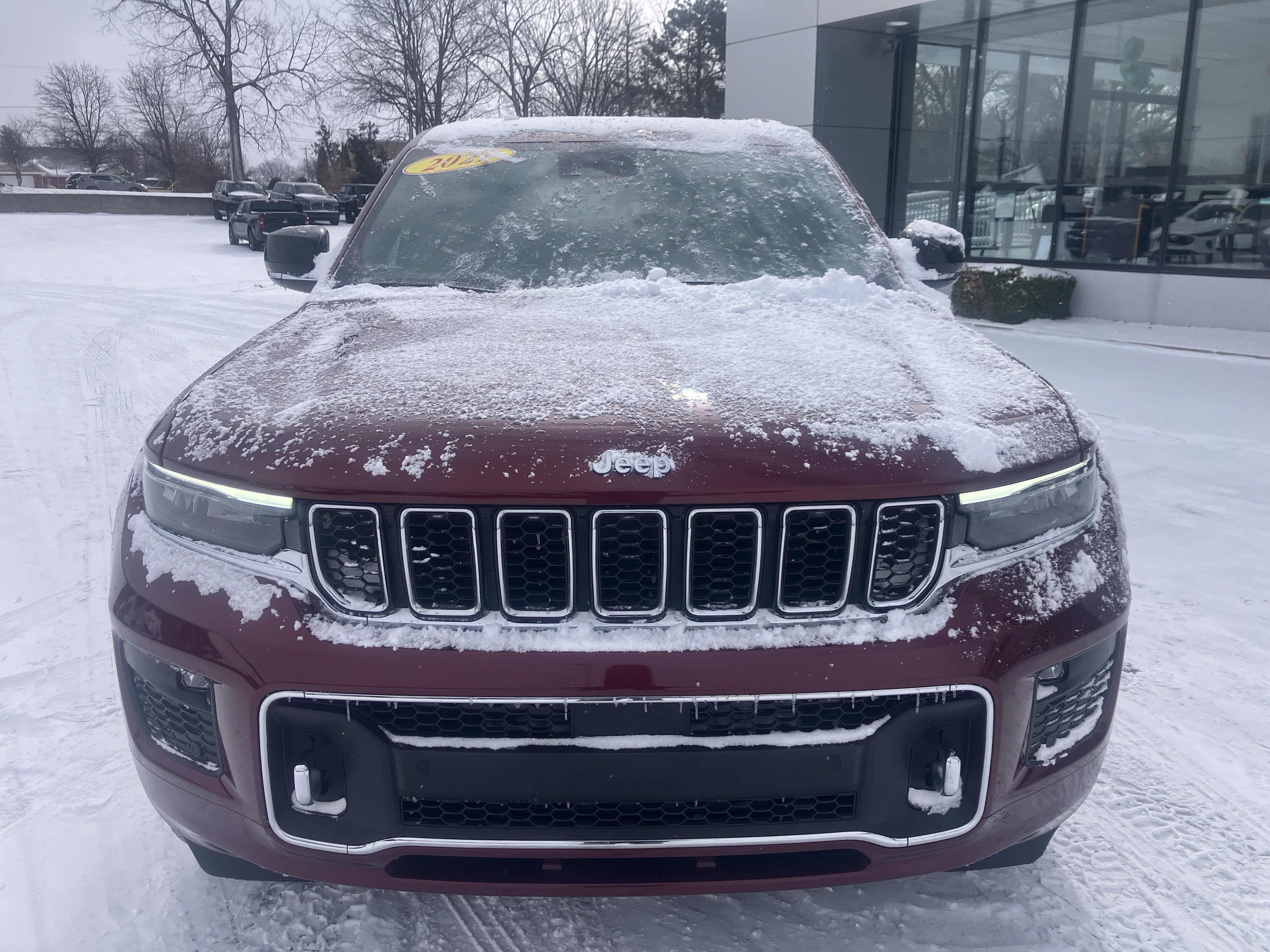 Used 2021 Jeep Grand Cherokee L Overland w/ Luxury Tech Group IV image 2