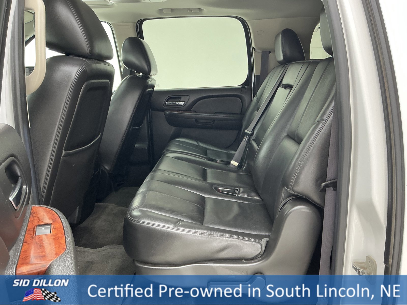 Used 2012 Chevrolet Suburban LT w/ Luxury Package image 18