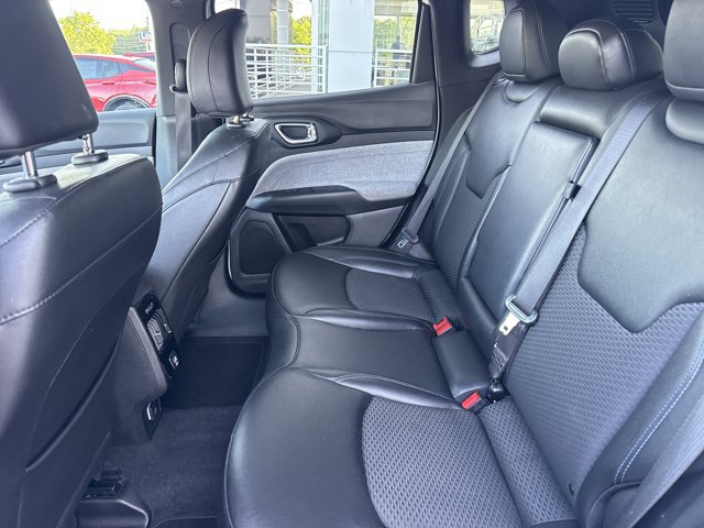 Used 2024 Jeep Compass Latitude AWD/4WD image 5