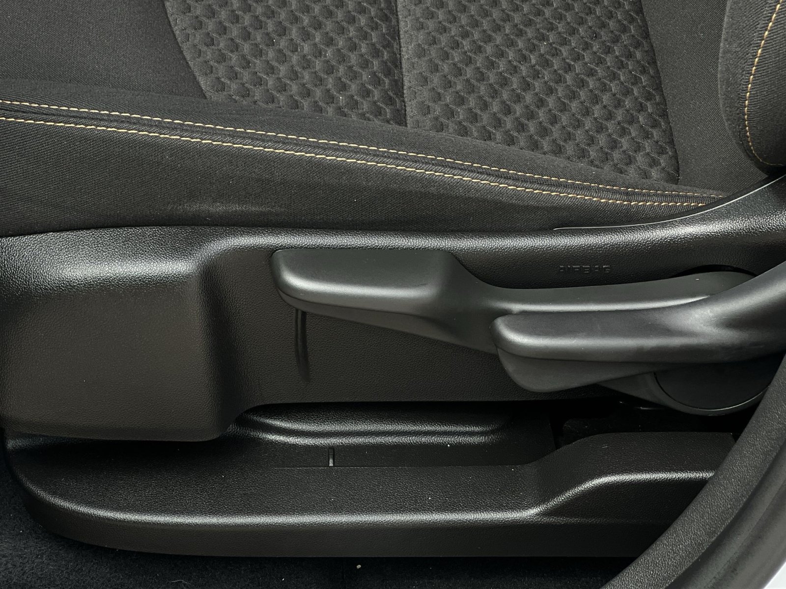 Used 2021 GMC Terrain SLE FWD image 19