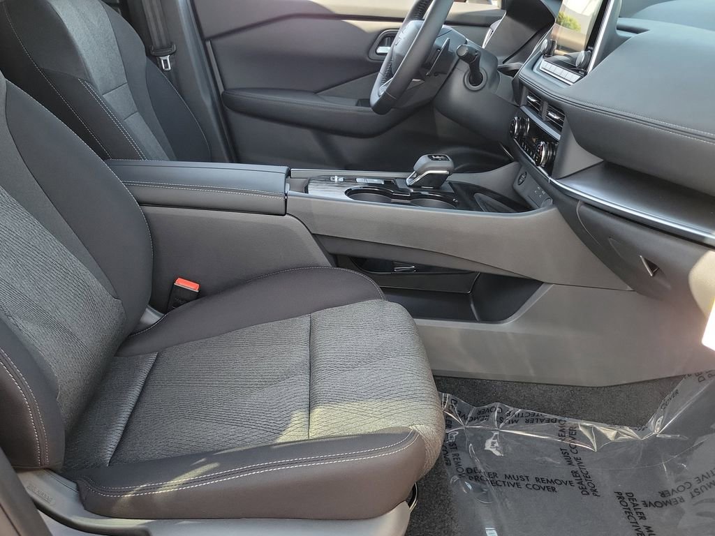 New 2026 Nissan Rogue SV image 18