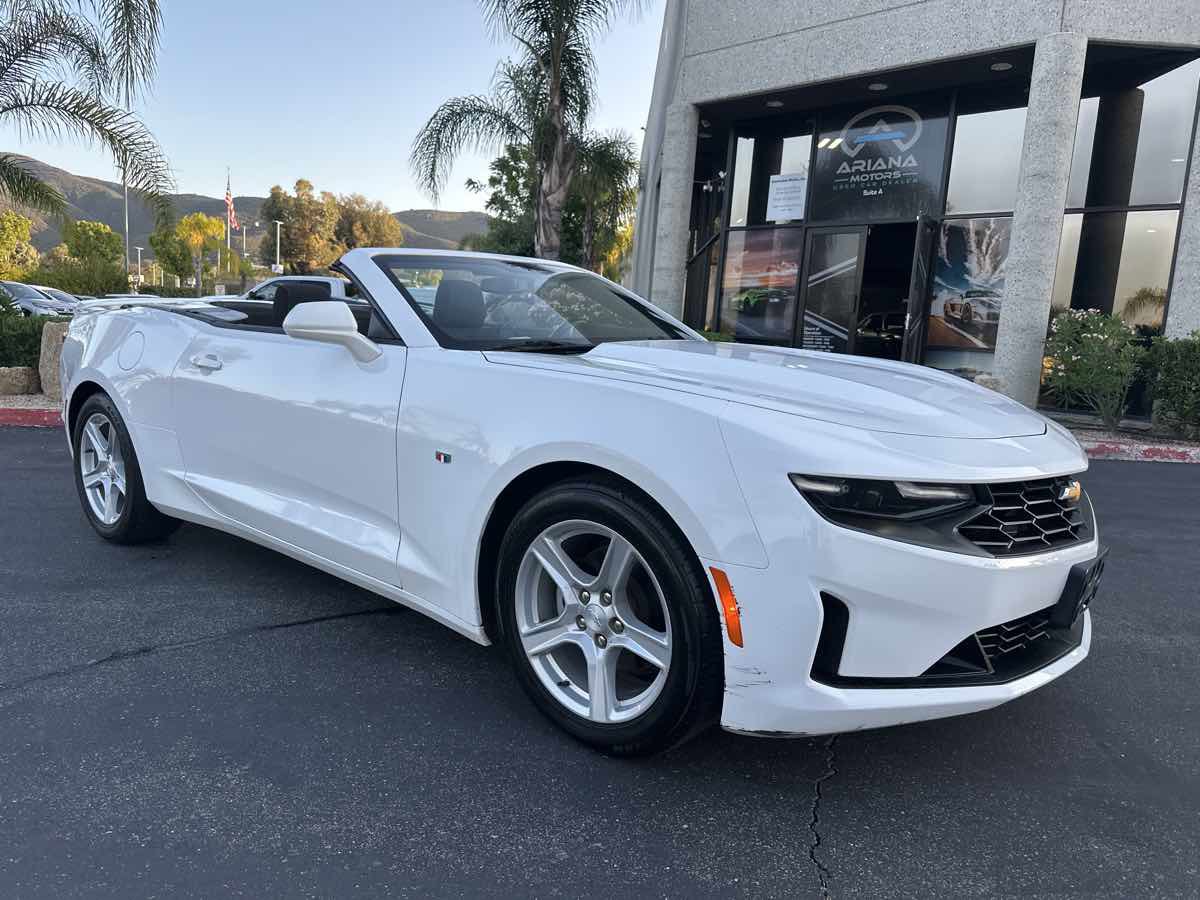 Used 2020 Chevrolet Camaro LT image 4