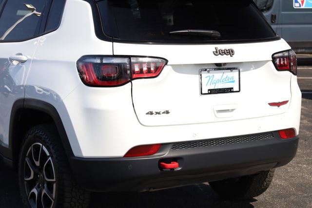 Used 2025 Jeep Compass Trailhawk image 7