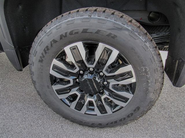New 2026 GMC Sierra 2500 Denali Ultimate image 10