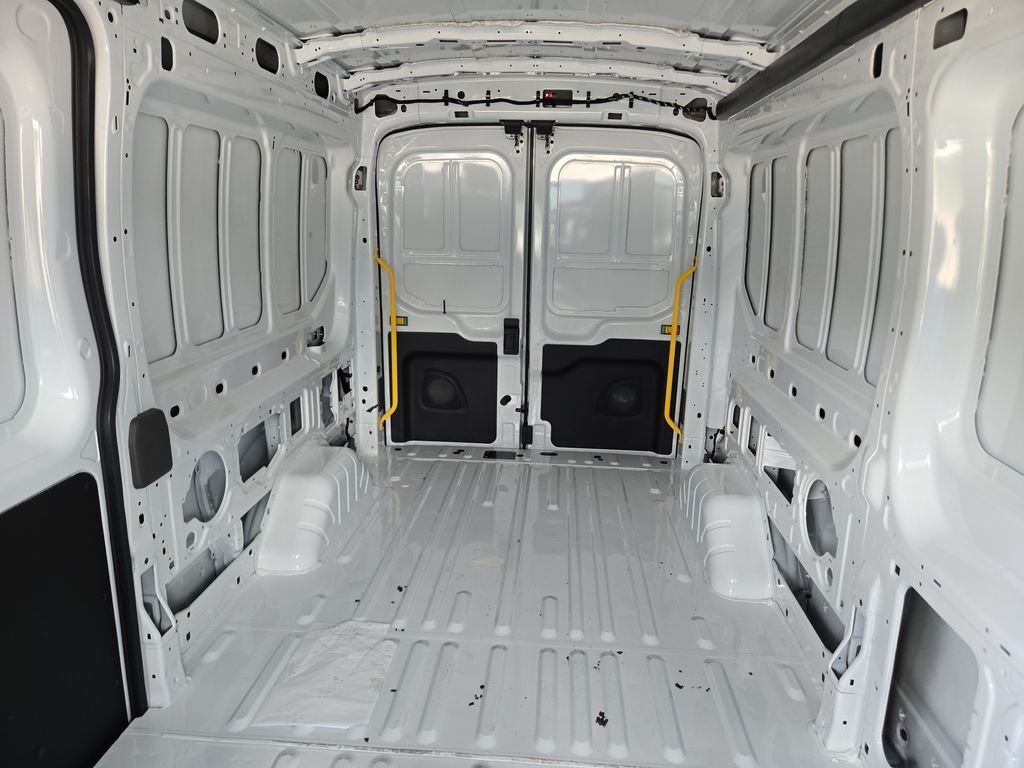New 2026 Ford Transit 250 148 Medium Roof RWD image 19