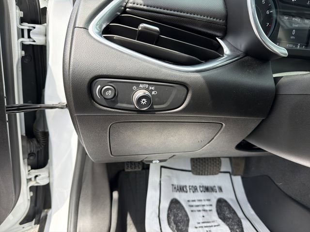 Used 2021 Chevrolet Malibu LT w/ Leather Package FWD image 17