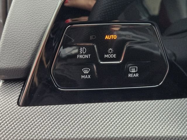 Certified 2025 Volkswagen GTI Autobahn FWD image 30