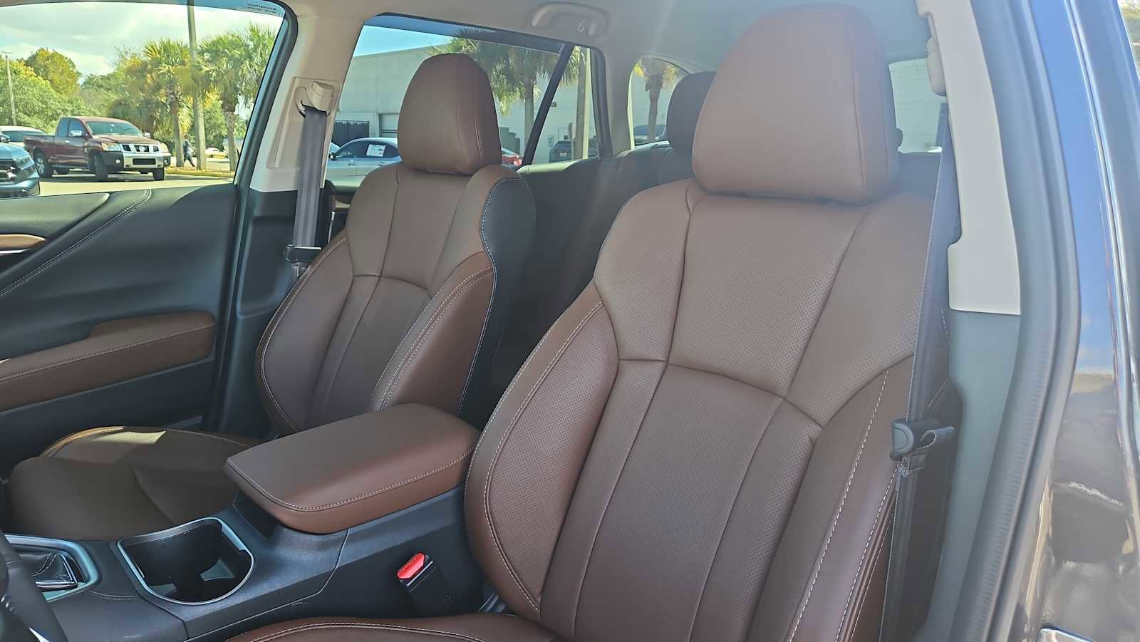 Used 2025 Subaru Outback Touring XT w/ Popular Package #2 image 13