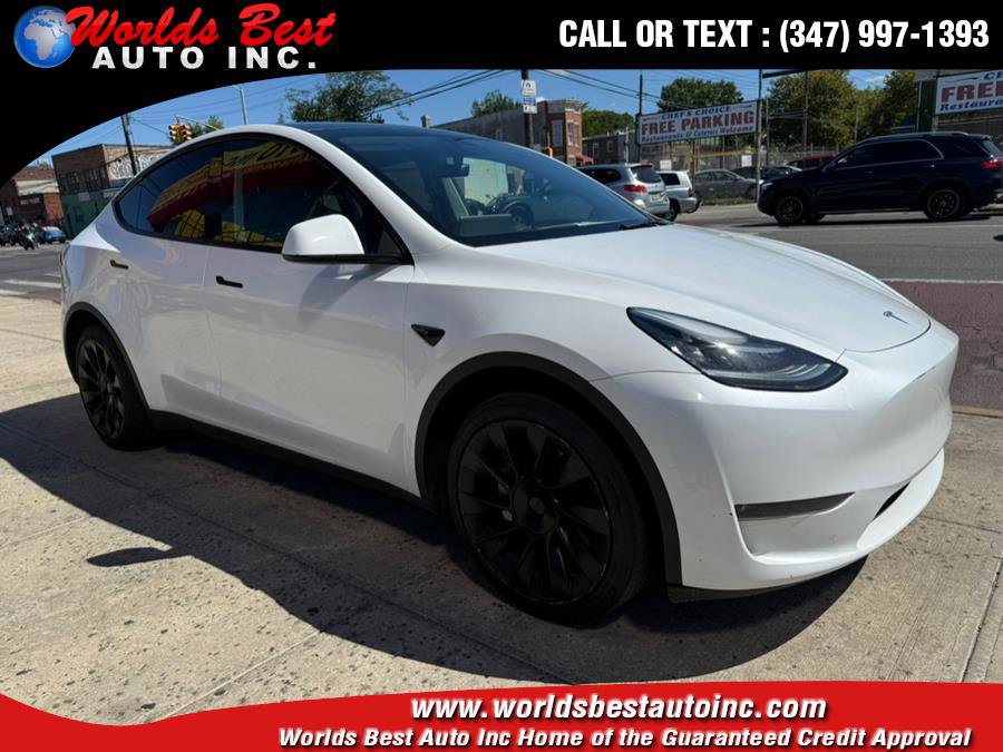 Used 2023 Tesla Model Y Long Range image 1