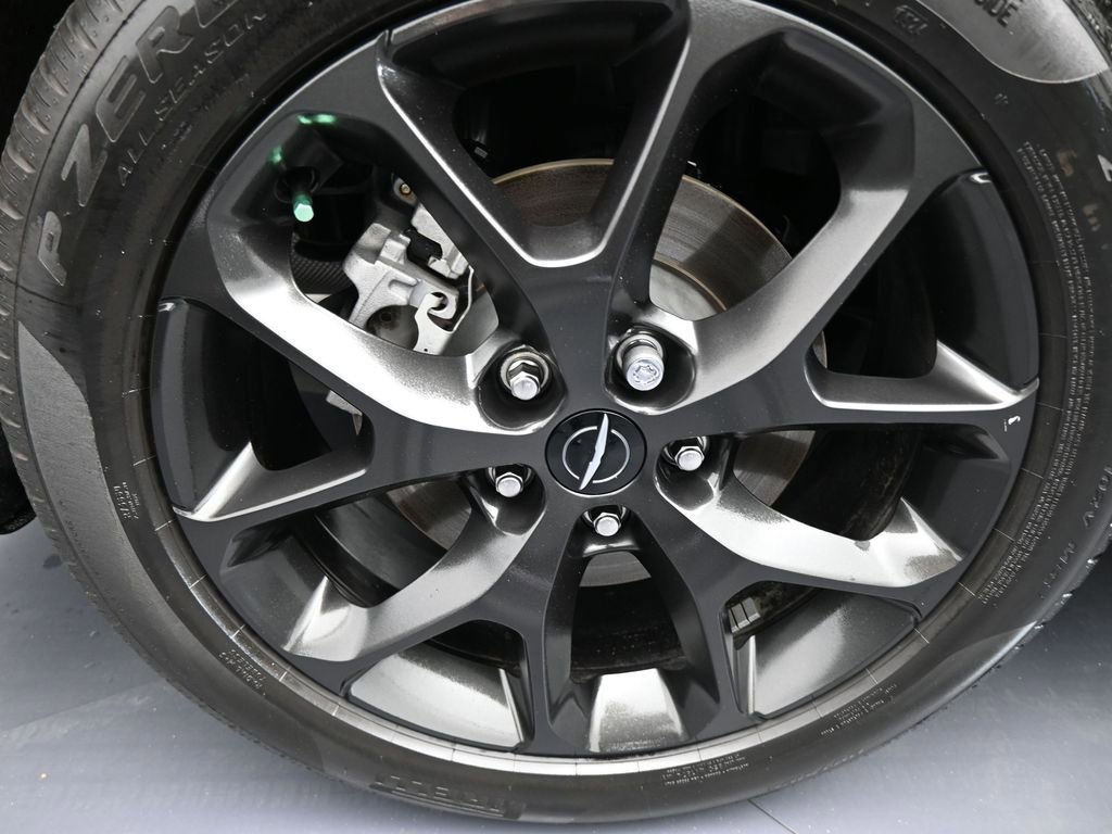 Used 2024 Chrysler Pacifica Limited w/ S Appearance Package image 49