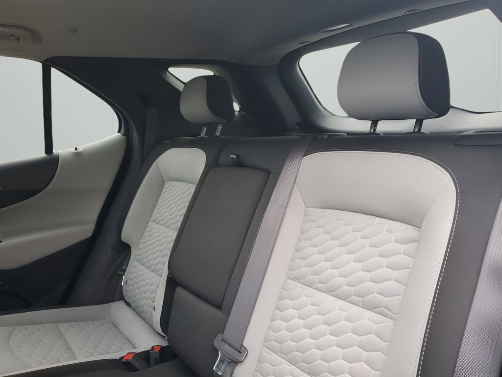 Used 2021 Chevrolet Equinox LT image 19