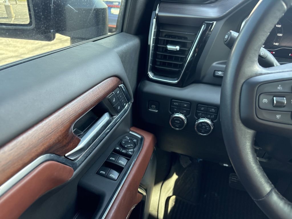 Used 2024 GMC Sierra 2500 Denali Ultimate image 30