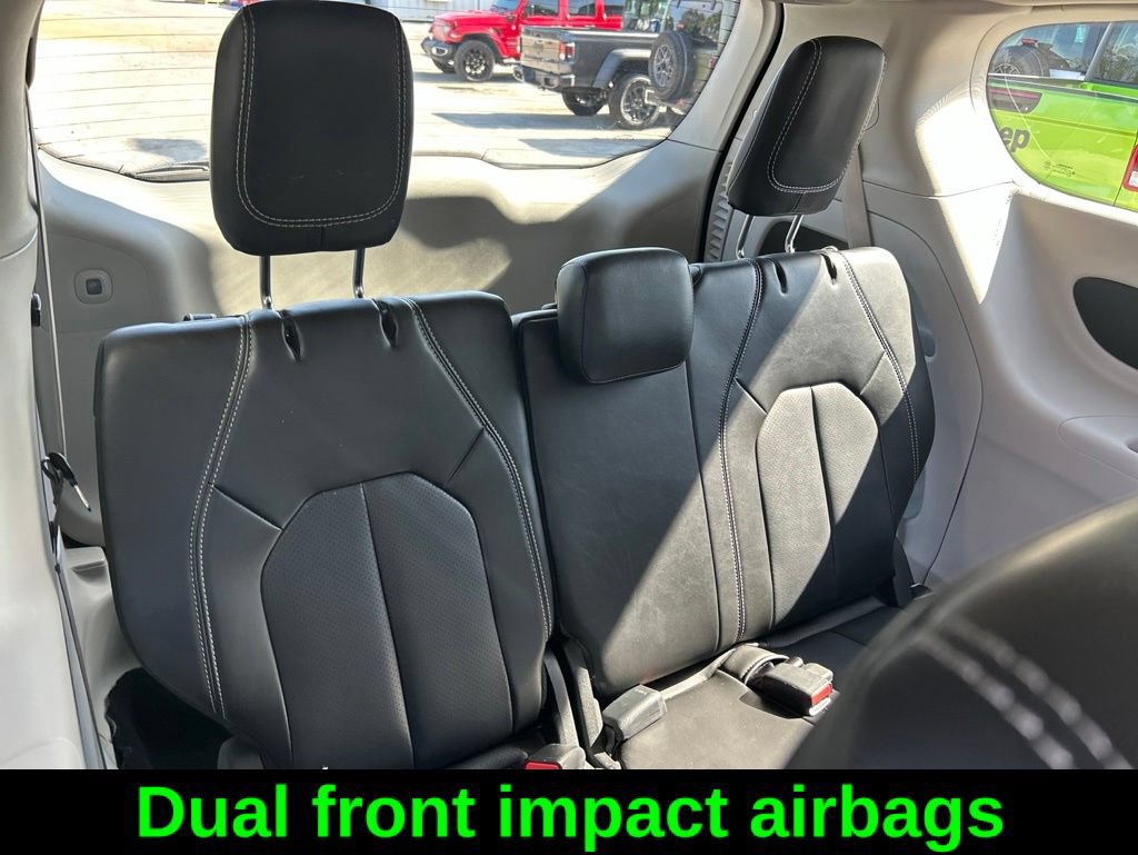 Certified 2024 Chrysler Pacifica Touring-L FWD image 22