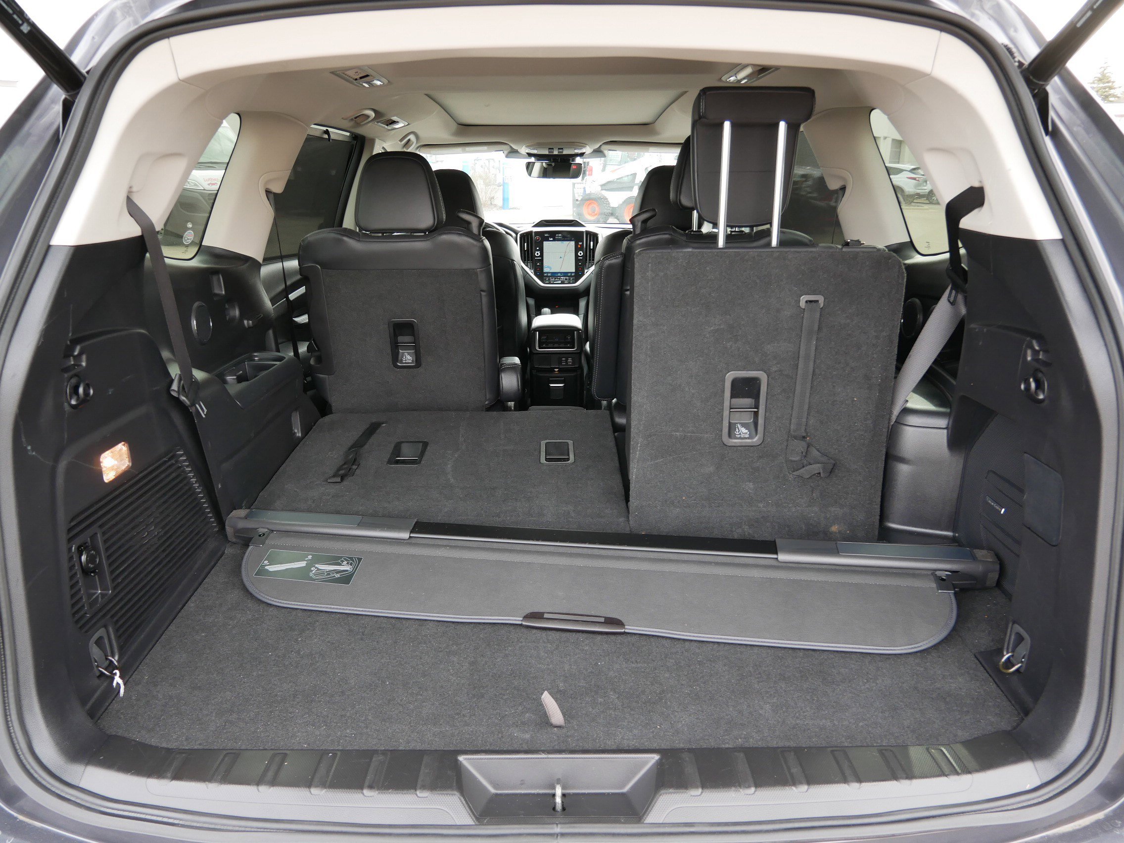 Certified 2023 Subaru Ascent Limited w/ Technology Package image 18