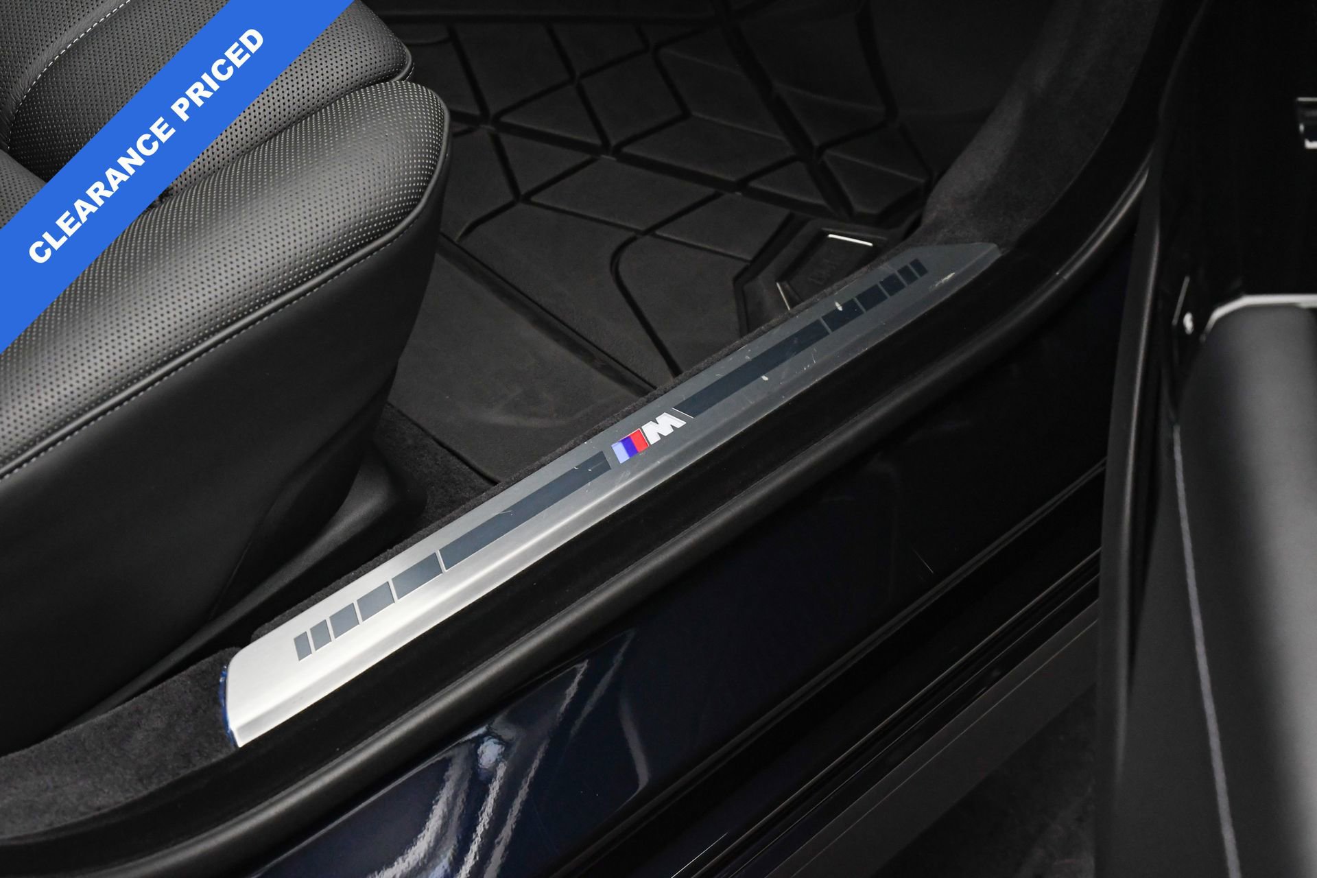 Used 2024 BMW 760i xDrive w/ Premium Package 2 image 46