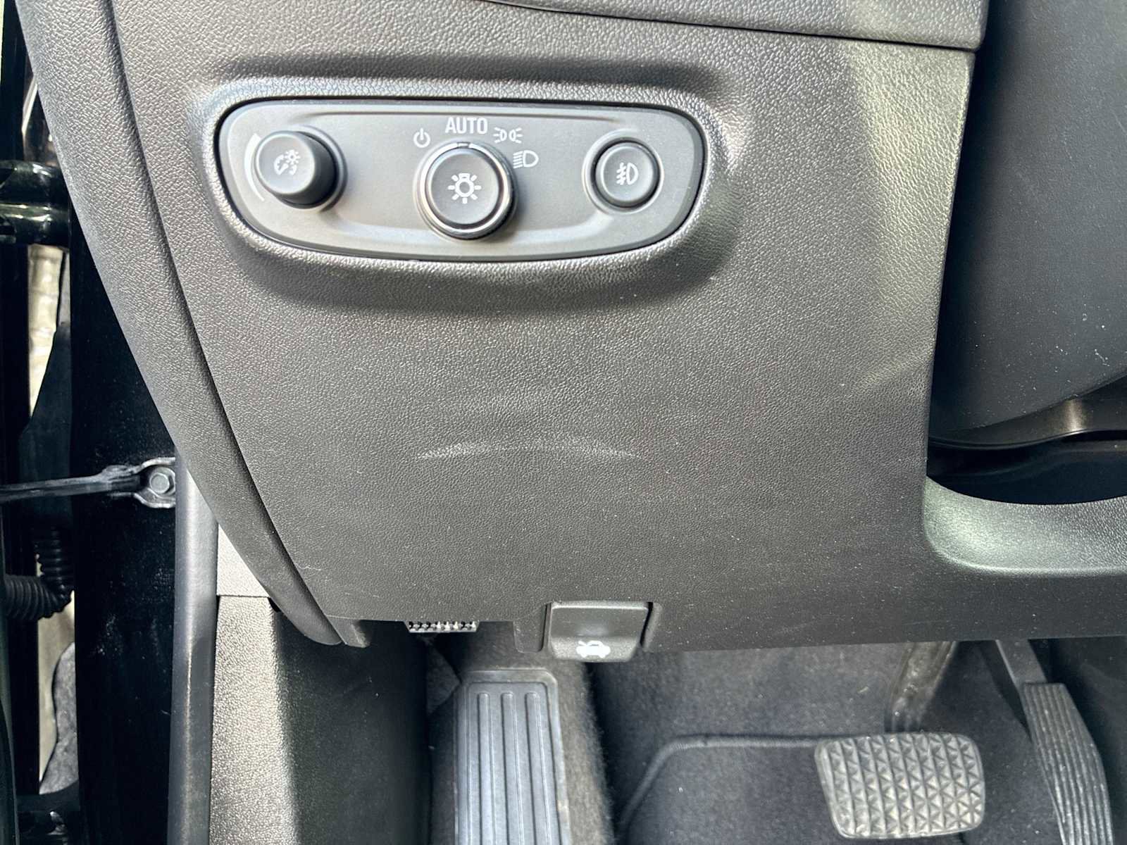 Certified 2020 Chevrolet Equinox LT image 17