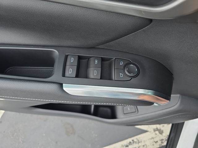 Used 2024 Chevrolet Traverse LT w/ LPO, Floor Liner Package FWD image 32