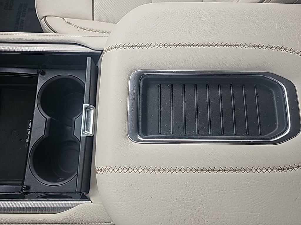 Used 2022 GMC Yukon XL Denali w/ Denali Ultimate Package image 29