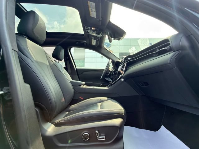 Used 2023 Maserati Grecale Modena AWD/4WD image 33