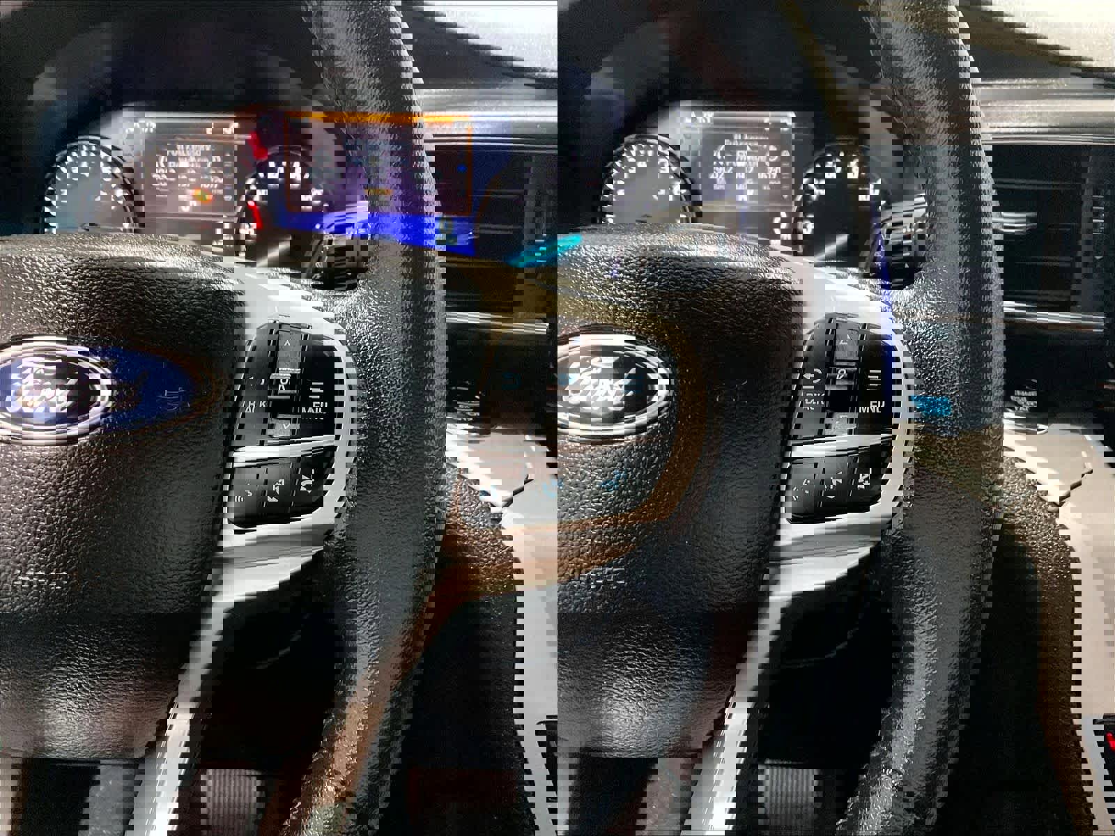 Used 2021 Ford Explorer XLT w/ Equipment Group 202A AWD/4WD image 24