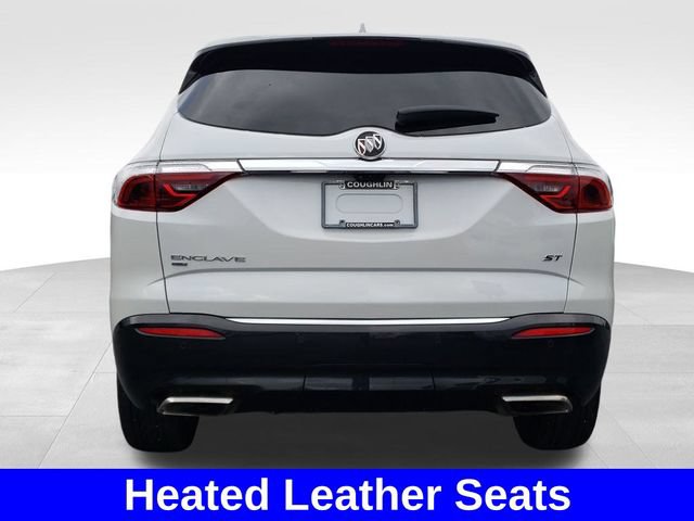 Used 2024 Buick Enclave Essence w/ Sport Touring Edition AWD/4WD image 4