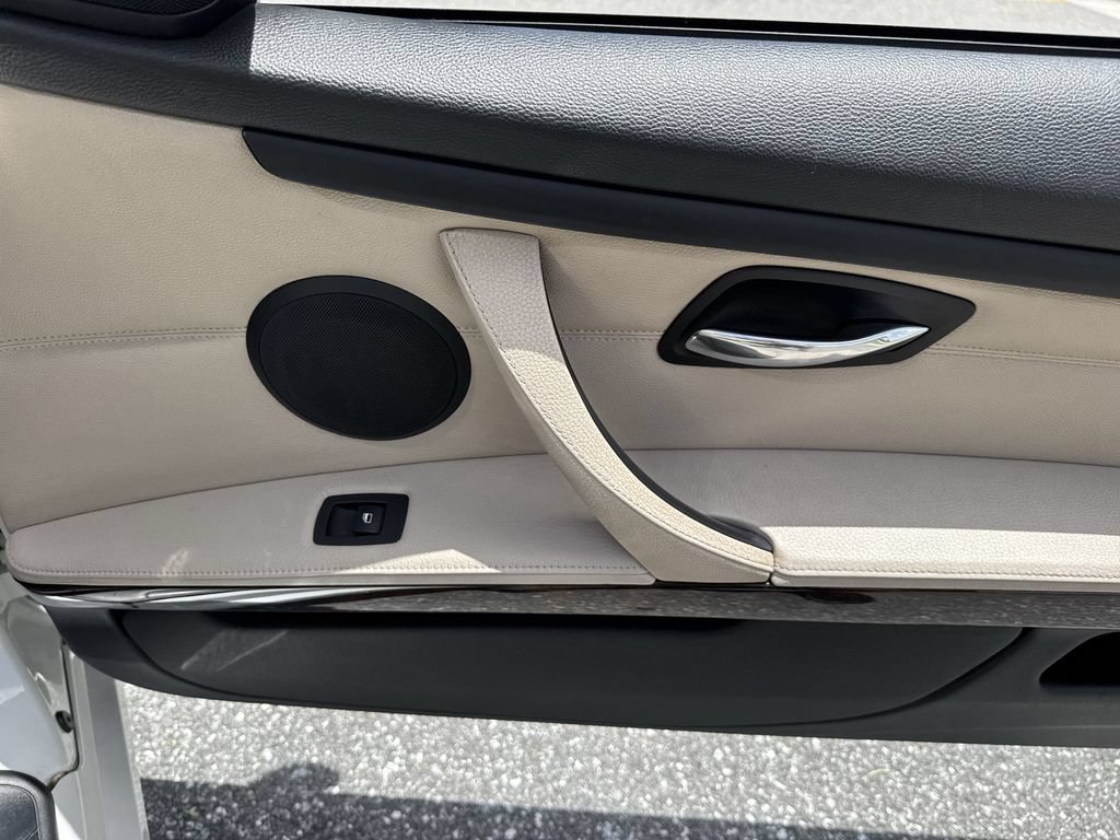 Used 2012 BMW 328i Convertible RWD image 44
