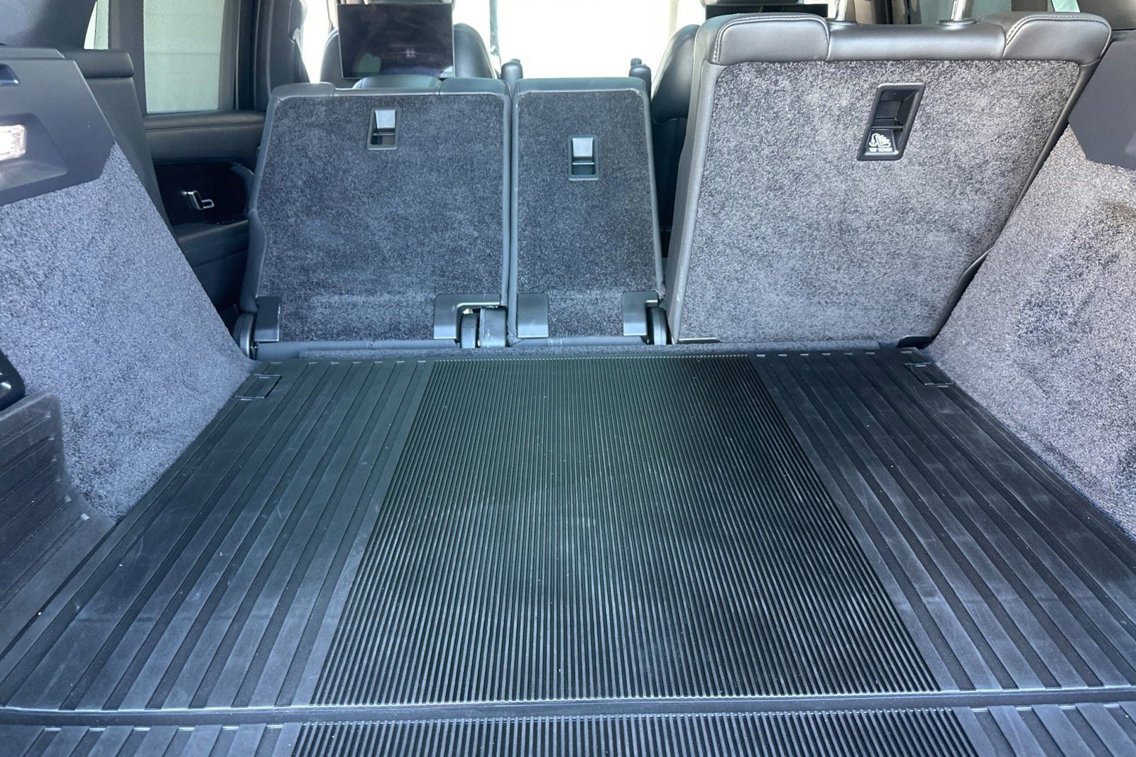 Certified 2023 Land Rover Range Rover First Edition image 34