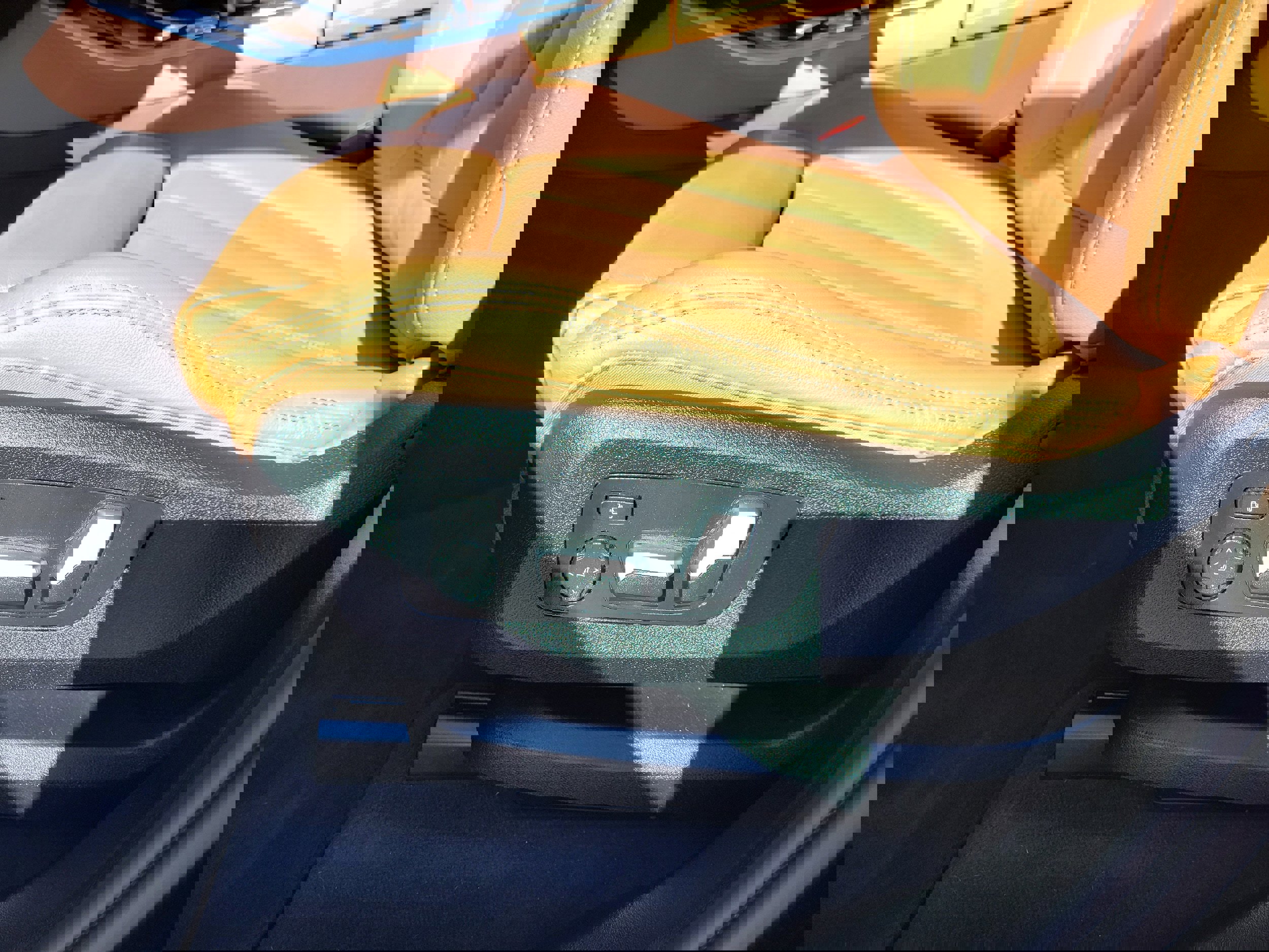 Used 2021 BMW X5 xDrive40i w/ Convenience Package image 29