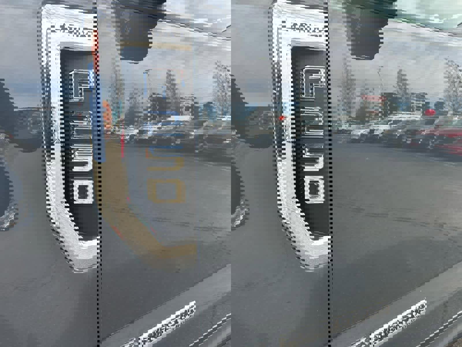 Used 2021 Ford F250 Lariat w/ Lariat Ultimate Package AWD/4WD image 7