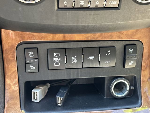 Used 2012 Buick Enclave Premium w/ Trailering Provision Package FWD image 24