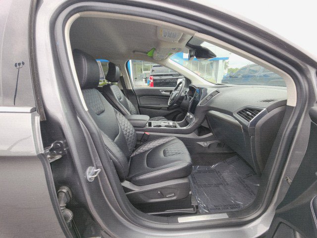 Used 2023 Ford Edge Titanium image 13