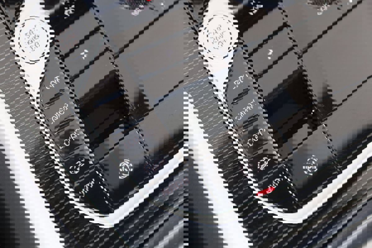 Used 2025 BMW X6 xDrive40i image 30