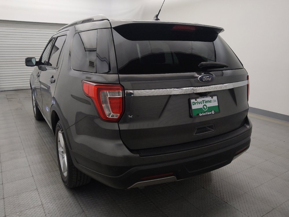 Used 2019 Ford Explorer XLT w/ Equipment Group 201A image 6